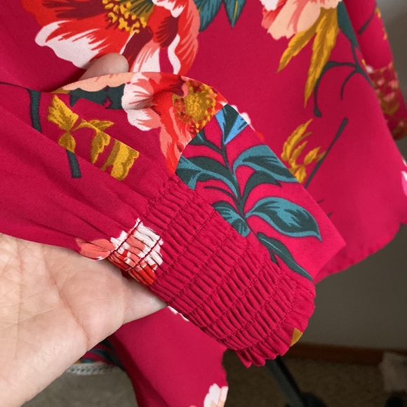 đź’•Loft floral print long sleeved top size XS - Picture 5 of 7